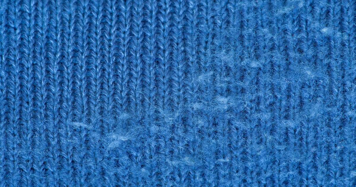 Defuzzing Knits - Sweater Comb vs. Sweater Stone